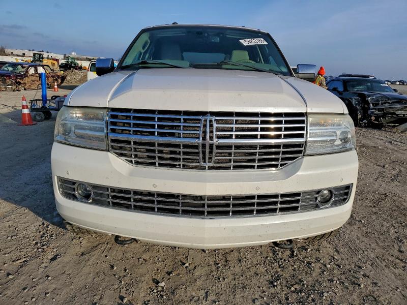 Photo 5 from auction – 2009 LINCOLN NAVIGATOR with VIN 5LMFU28529EJ02175