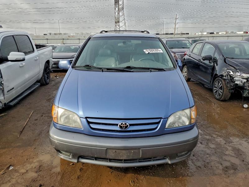 Photo 5 from auction – 2002 TOYOTA SIENNA LE with VIN 4T3ZF13C12U456623