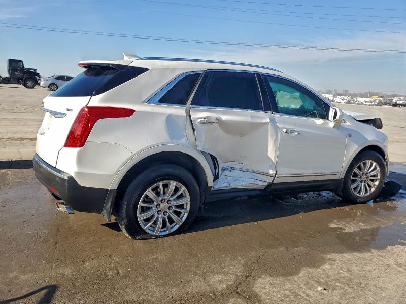 Photo 3 from auction – 2017 CADILLAC XT5 with VIN 1GYKNARS3HZ301173