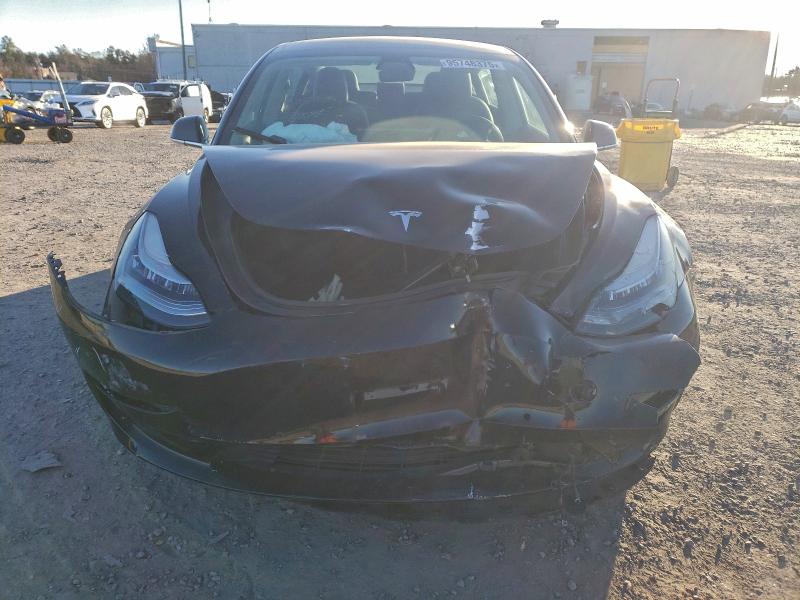 Photo 5 from auction – 2019 TESLA MODEL 3 with VIN 5YJ3E1EB3KF438434
