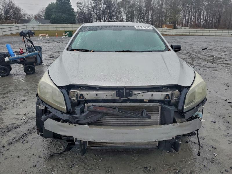 Photo 5 from auction – 2015 CHEVROLET MALIBU LS with VIN 1G11A5SL3FF109699