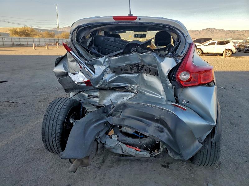 Photo 6 from auction – 2011 NISSAN JUKE S with VIN JN8AF5MR6BT008277