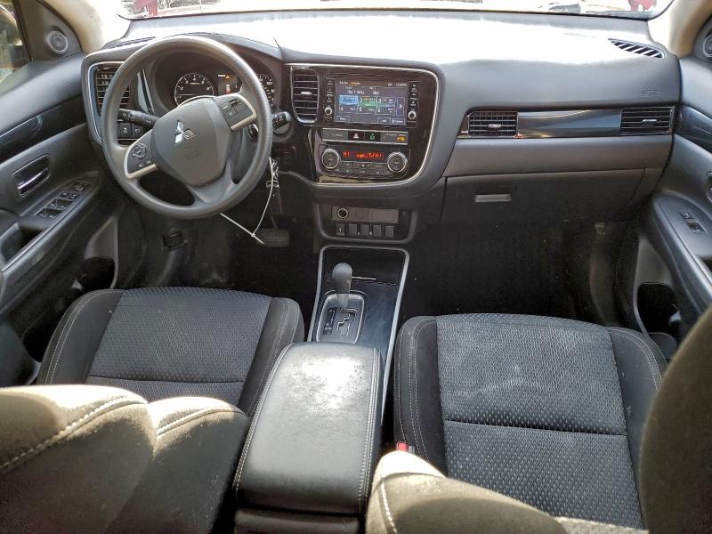 Photo 8 from auction – 2019 MITSUBISHI OUTLANDER with VIN JA4AZ3A31KZ015782