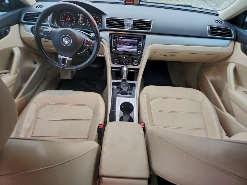Photo 8 from auction – 2013 VOLKSWAGEN PASSAT SE with VIN 1VWBP7A38DC080509