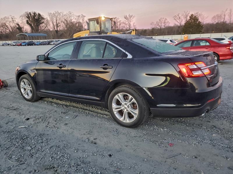 Photo 2 from auction – 2016 FORD TAURUS SE with VIN 1FAHP2D80GG124934