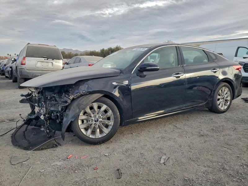 KIA OPTIMA EX 2016 with VIN 5XXGU4L32GG080877 - Photo from auction