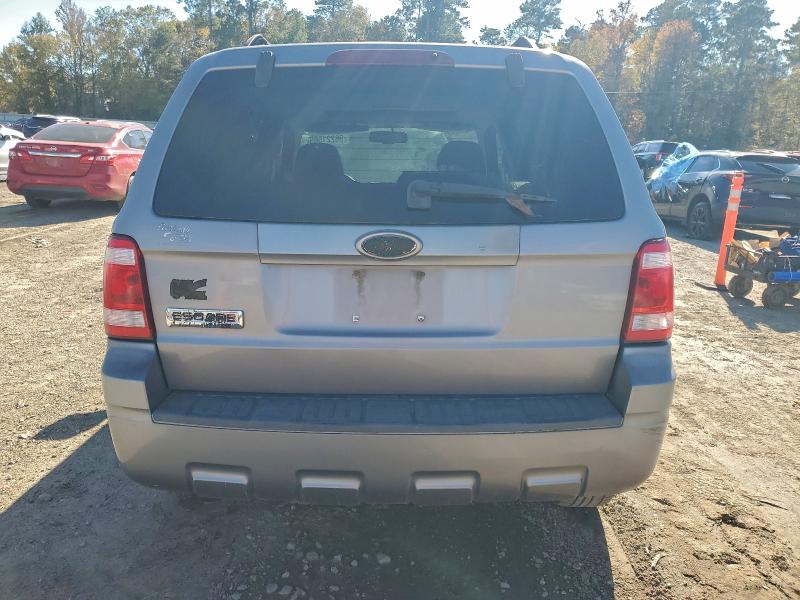 Photo 6 from auction – 2008 FORD 1220 with VIN 1FMCU03158KD84049