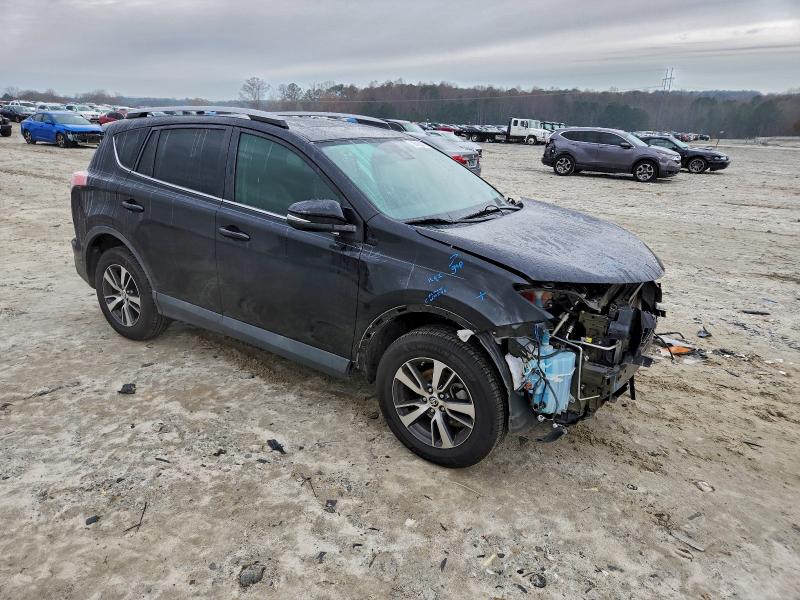 Photo 4 from auction – 2017 TOYOTA RAV4 XLE with VIN 2T3WFREV8HW323382