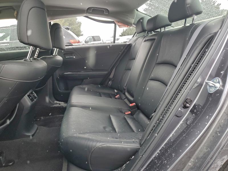 Photo 10 from auction – 2017 HONDA ACCORD TOU with VIN JHMCR6F74HC021663