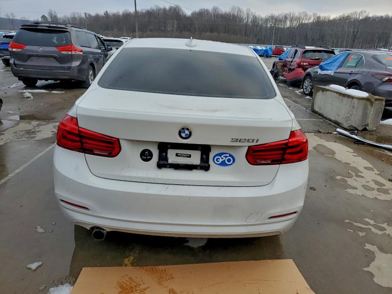 Photo 6 from auction – 2017 BMW 320 I with VIN WBA8A9C57HK620448