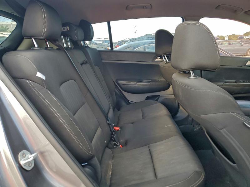 Photo 11 from auction – 2017 KIA SPORTAGE L with VIN KNDPMCAC2H7121323
