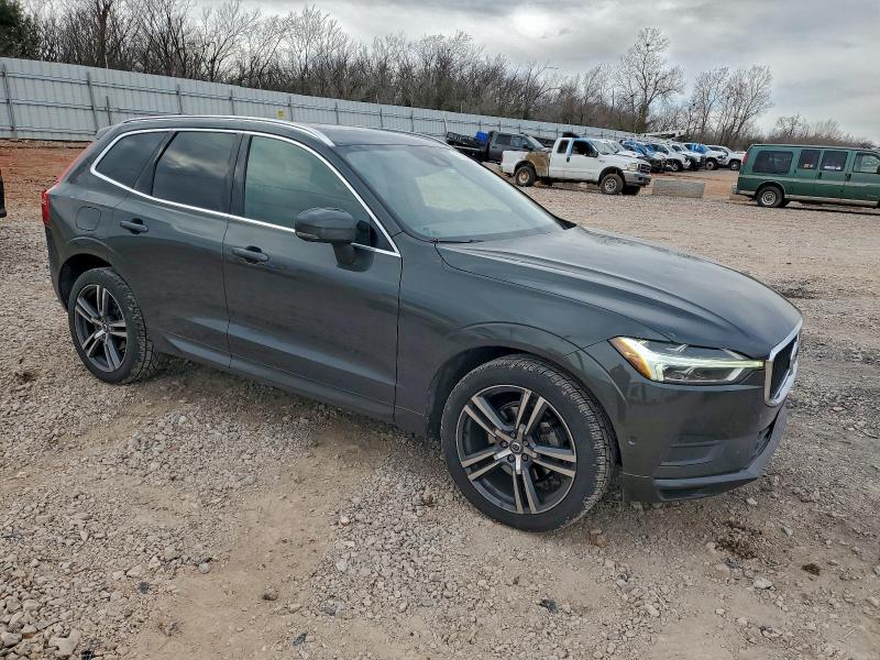 Photo 4 from auction – 2018 VOLVO XC60 T5 with VIN LYV102RK9JB097370