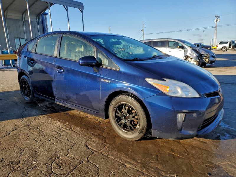 Photo 4 from auction – 2013 TOYOTA PRIUS with VIN JTDKN3DU9D1632195