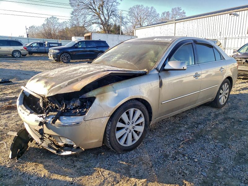 HYUNDAI SONATA SE 2010 with VIN 5NPEU4AC3AH629198 - Photo from auction