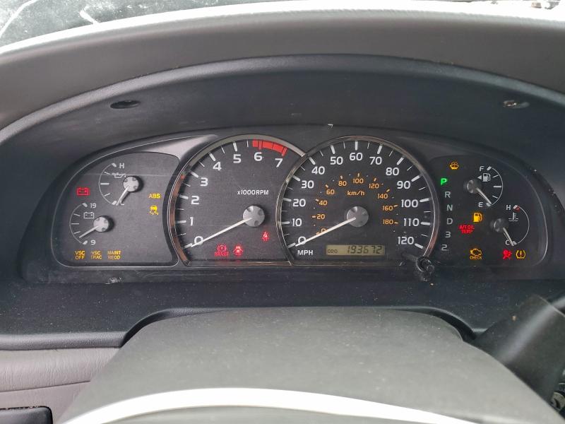 Photo 9 from auction – 2005 TOYOTA SEQUOIA SR with VIN 5TDBT44A75S254691