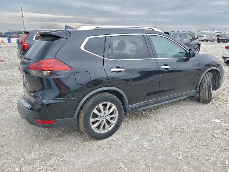 Photo 3 from auction – 2017 NISSAN ROGUE S with VIN KNMAT2MT1HP612626