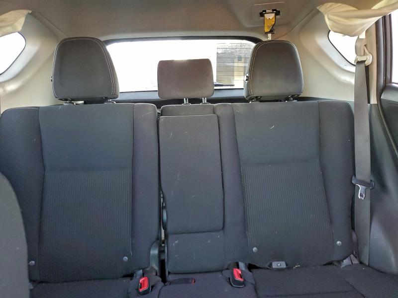Photo 10 from auction – 2015 TOYOTA RAV4 XLE with VIN JTMRFREV5FD104516