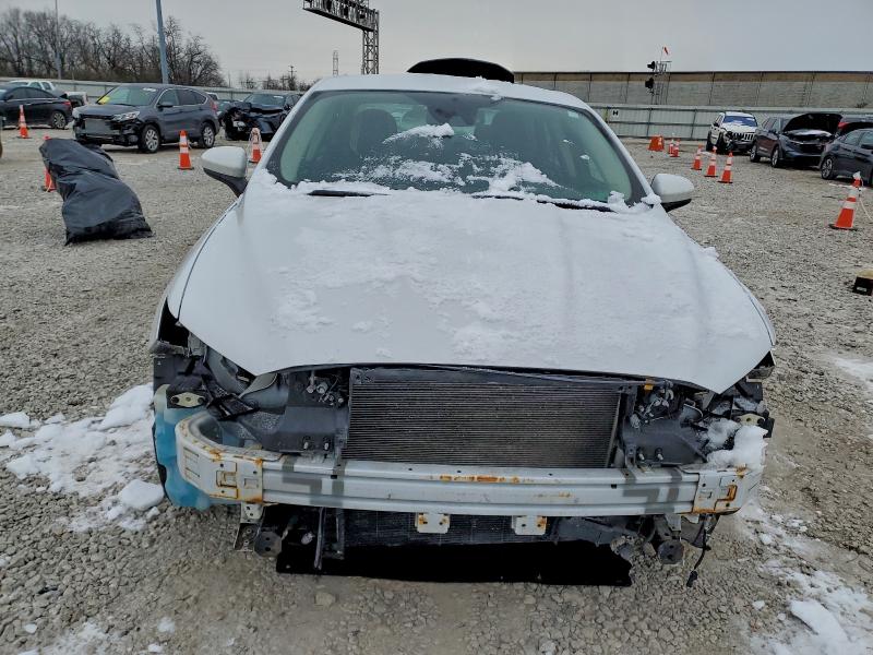 Photo 5 from auction – 2020 FORD FUSION SE with VIN 3FA6P0HD0LR194357