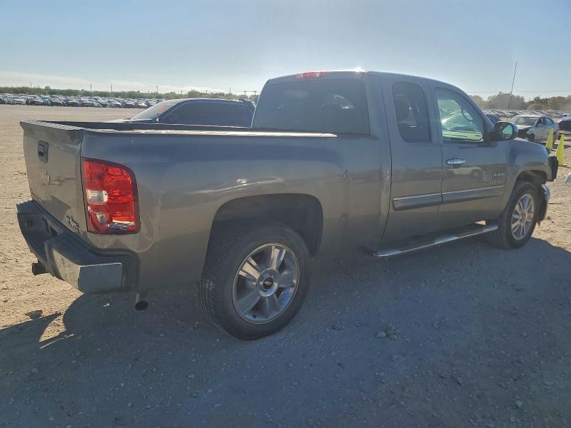 Photo 3 from auction – 2012 CHEVROLET SILVERADO with VIN 1GCRCSE00CZ336959