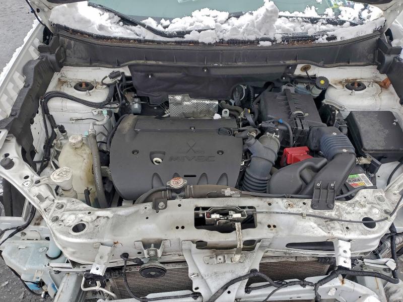 Photo 12 from auction – 2015 MITSUBISHI OUTLANDER with VIN 4A4AP3AU2FE044539