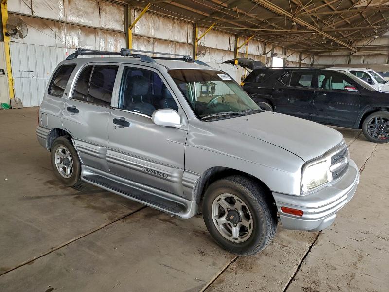 Photo 4 from auction – 2001 CHEVROLET TRACKER LT with VIN 2CNBE634916909712