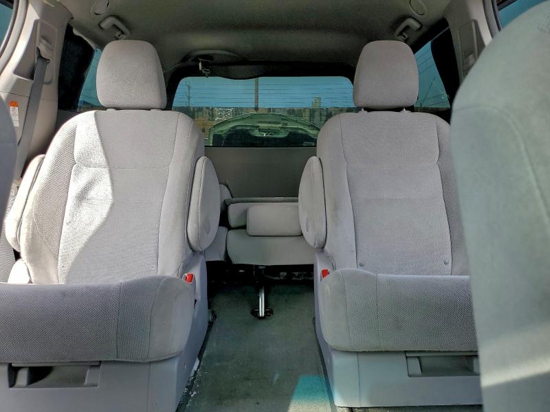 Photo 10 from auction – 2017 TOYOTA SIENNA with VIN 5TDZZ3DC8HS790000