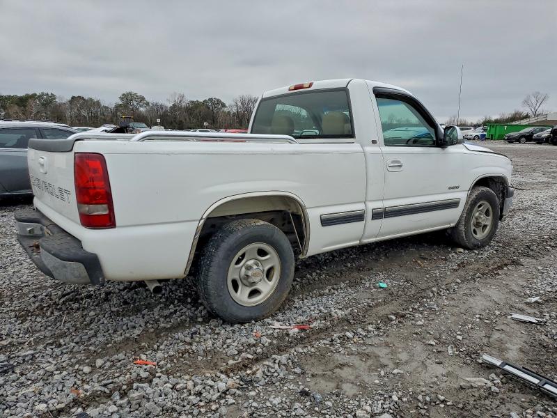 Photo 3 from auction – 2000 CHEVROLET SILVERADO with VIN 1GCEC14W8YZ163536