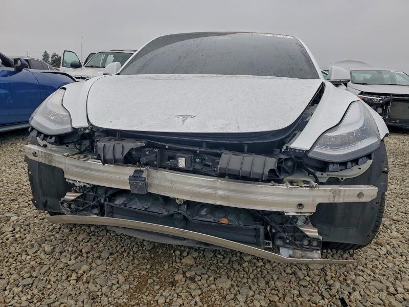 Photo 5 from auction – 2017 TESLA MODEL 3 with VIN 5YJ3E1EA5HF002054
