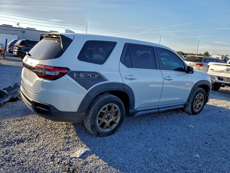 Photo 3 from auction – 2023 HONDA PILOT EXL with VIN 5FNYG2H52PB011233