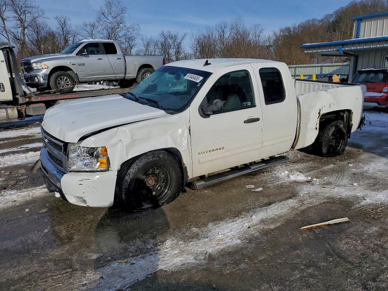 CHEVROLET SILVERADO 2011 with VIN 1GCRKSE32BZ127444 - Photo from auction