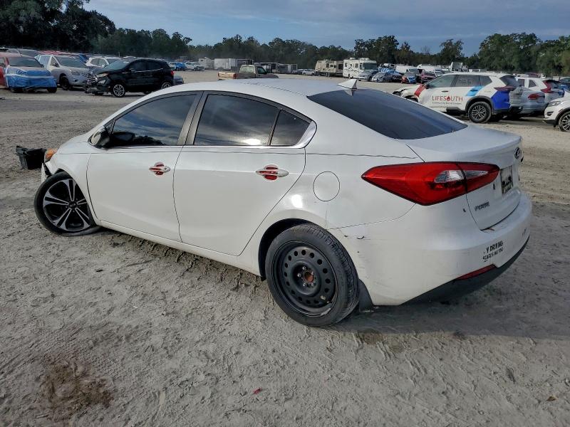 Photo 2 from auction – 2015 KIA FORTE EX with VIN KNAFZ4A83F5364210
