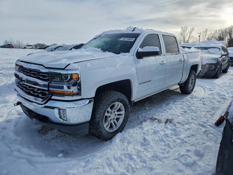 CHEVROLET SILVERADO 2018 with VIN 3GCUKREC4JG315173 - Photo from auction