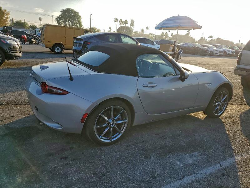 Photo 3 from auction – 2023 MAZDA MX-5 MIATA with VIN JM1NDAD70P0550753
