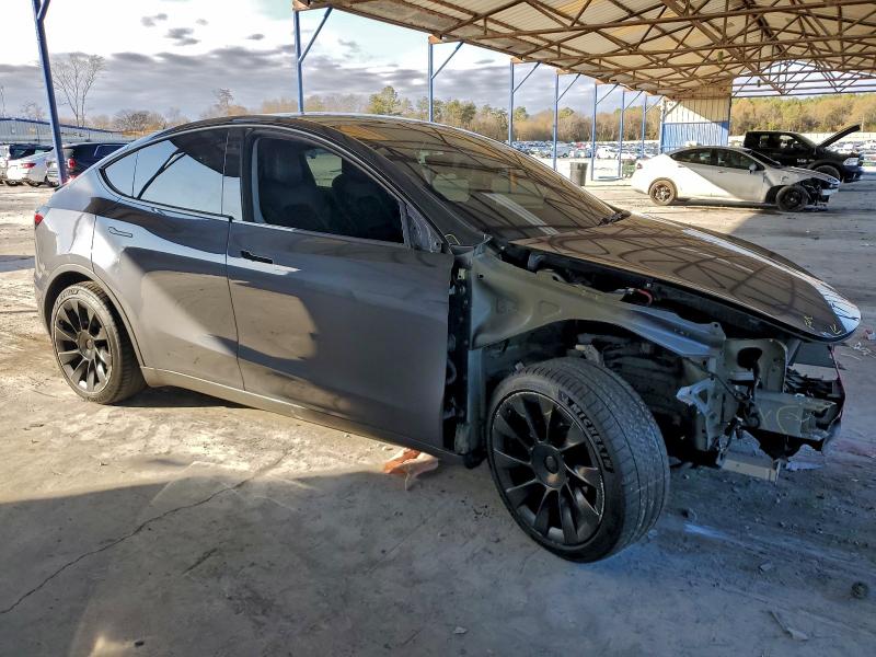 Photo 4 from auction – 2020 TESLA MODEL Y with VIN 5YJYGDEE6LF008233