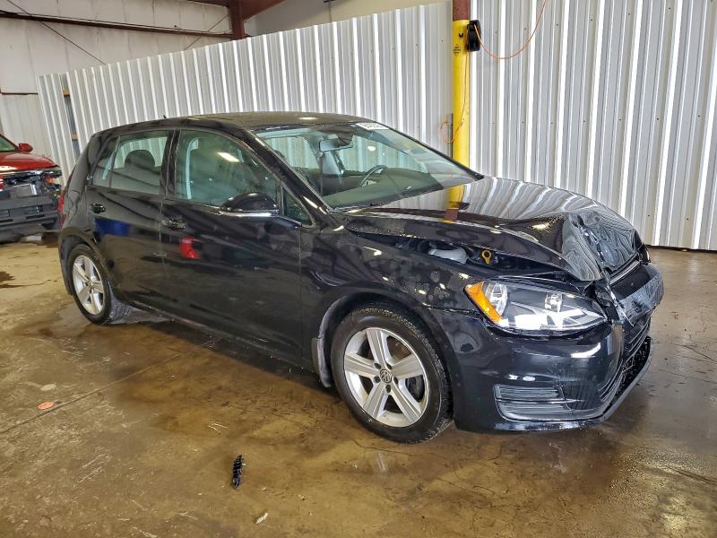 Photo 4 from auction – 2017 VOLKSWAGEN GOLF S with VIN 3VW117AU2HM025015