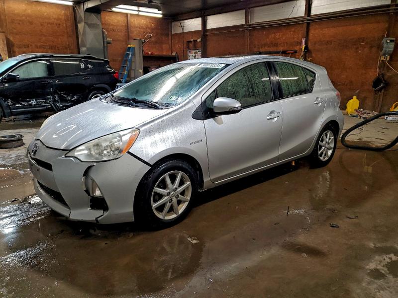 TOYOTA PRIUS C 2013 with VIN JTDKDTB33D1034360 - Photo from auction