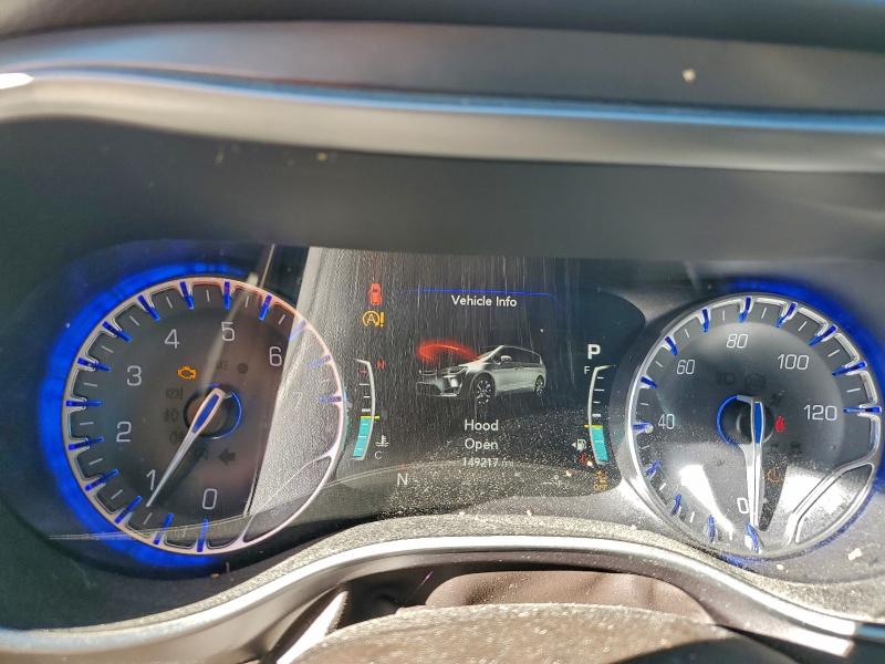 Photo 9 from auction – 2018 CHRYSLER PACIFICA T with VIN 2C4RC1BG0JR132116