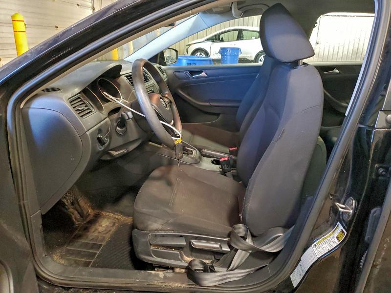 Photo 7 from auction – 2015 VOLKSWAGEN JETTA BASE with VIN 3VW2K7AJ6FM321336