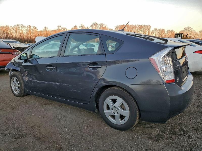Photo 2 from auction – 2011 TOYOTA PRIUS with VIN JTDKN3DU6B1413255