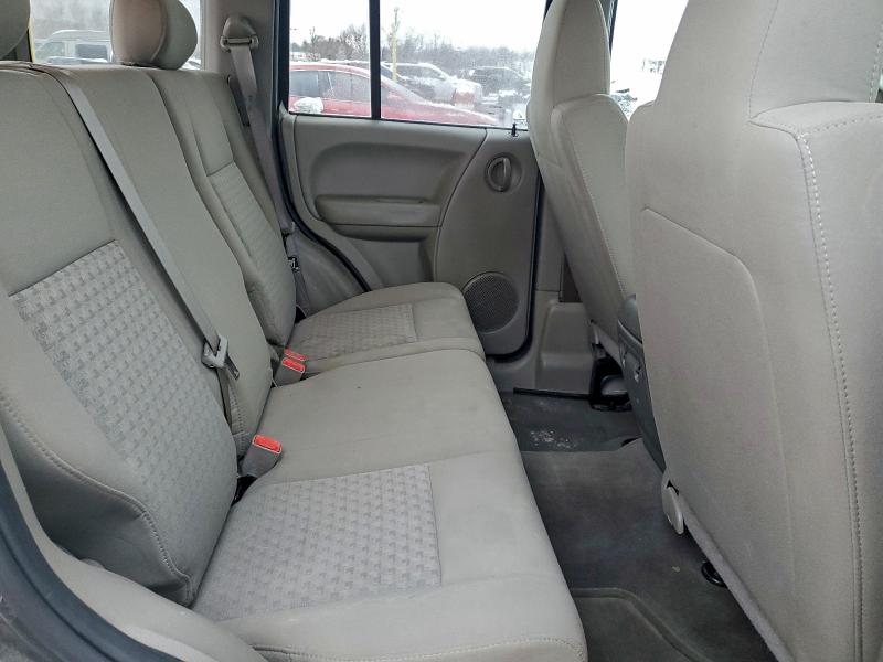 Photo 11 from auction – 2006 JEEP LIBERTY with VIN 1J4GL48K96W108362