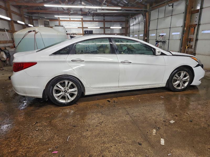 Photo 3 from auction – 2012 HYUNDAI SONATA SE with VIN 5NPEC4AC6CH410337