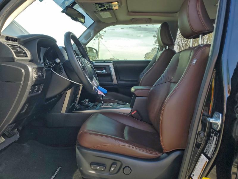 Photo 7 from auction – 2019 TOYOTA 4RUNNER SR with VIN JTEBU5JR5K5646465