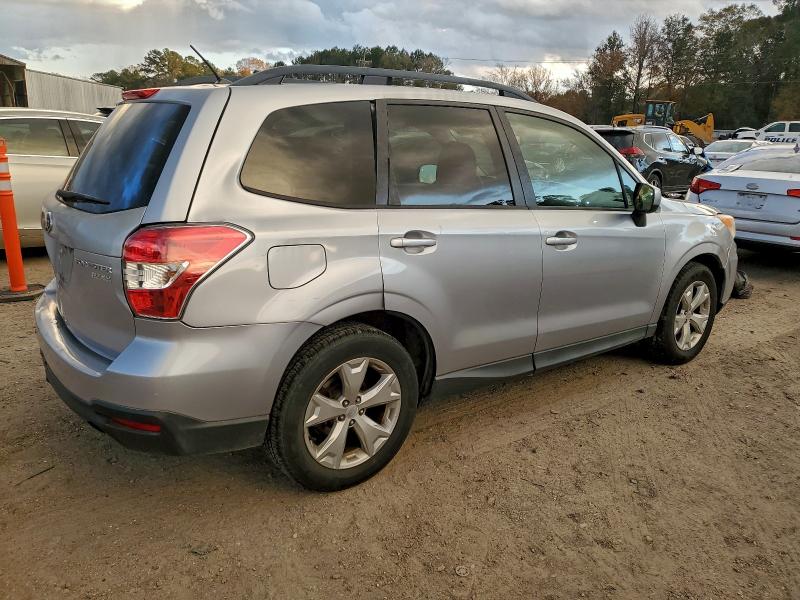 Photo 3 from auction – 2015 SUBARU FORESTER 2 with VIN JF2SJADC5FH405072