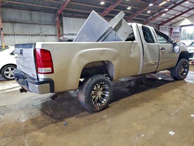 Zdjęcie 3 z aukcji – 2007 GMC SIERRA C25 z VIN 1GTHC29K07E603618