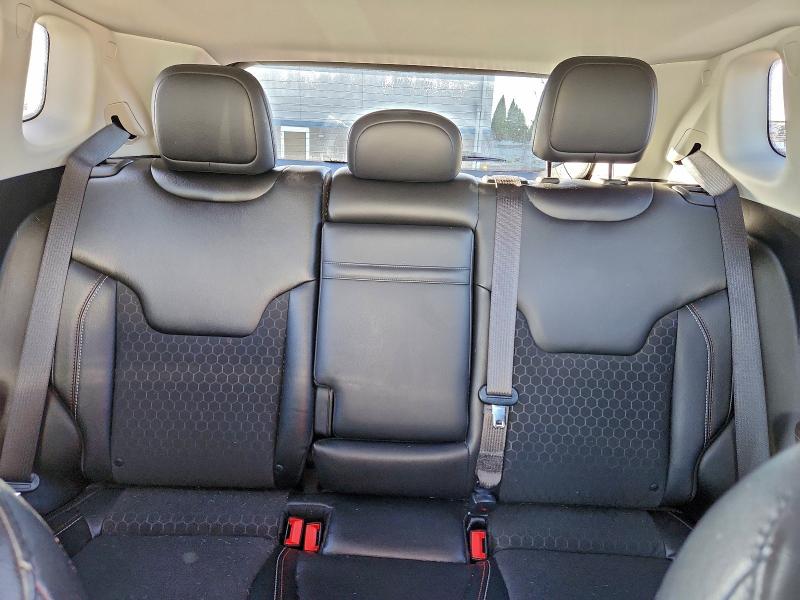 Photo 10 from auction – 2018 JEEP COMPASS LA with VIN 3C4NJDBBXJT401892