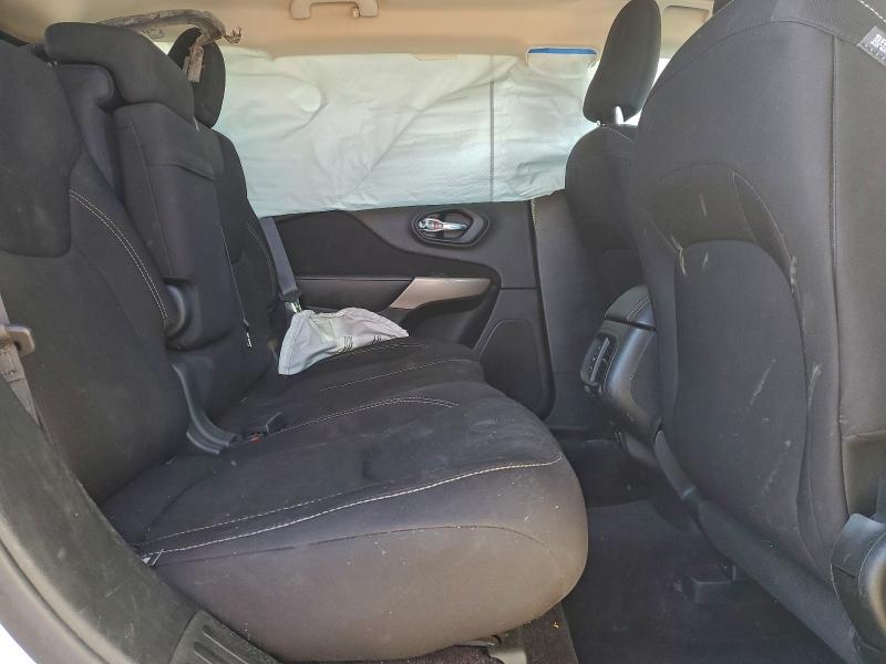 Photo 11 from auction – 2017 JEEP CHEROKEE L with VIN 1C4PJLCB2HW649916