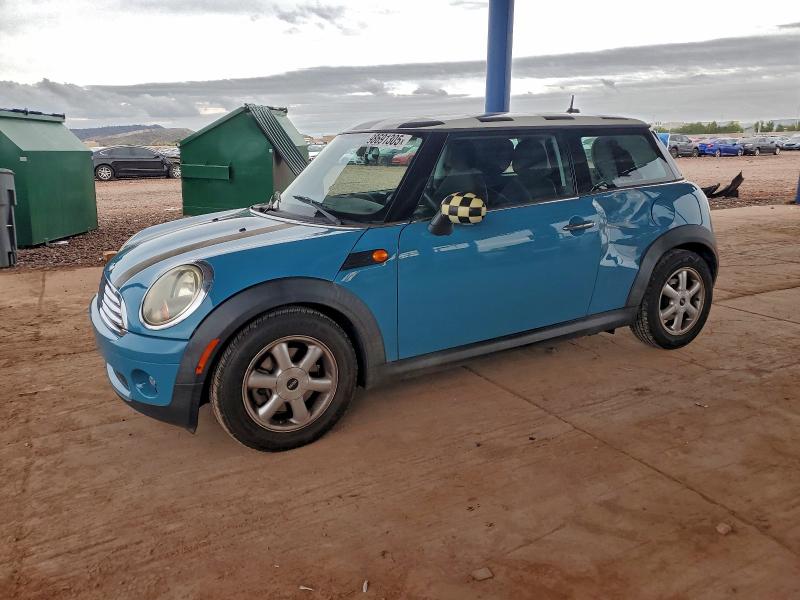MINI COOPER 2007 with VIN WMWMF33597TU62572 - Photo from auction