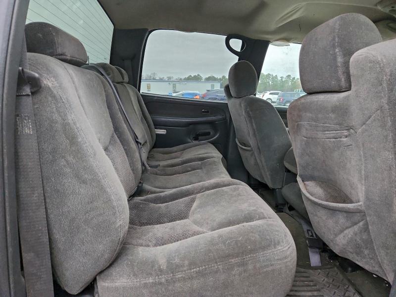 Photo 10 from auction – 2003 CHEVROLET SILVERADO with VIN 1GCGC13U13F163610