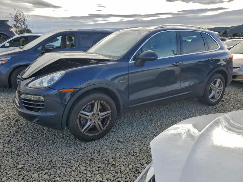 PORSCHE CAYENNE 2013 with VIN WP1AF2A29DLA40921 - Photo from auction
