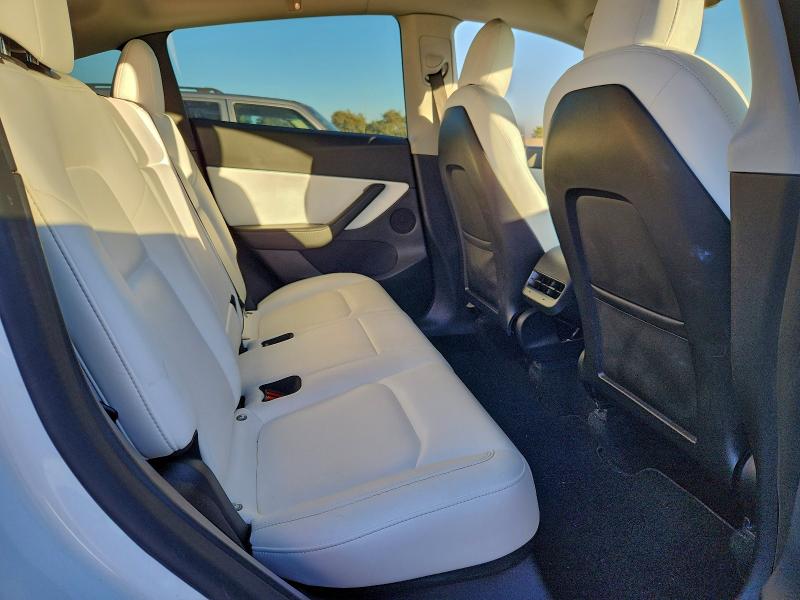 Photo 11 from auction – 2022 TESLA MODEL Y with VIN 7SAYGDEF5NF491082